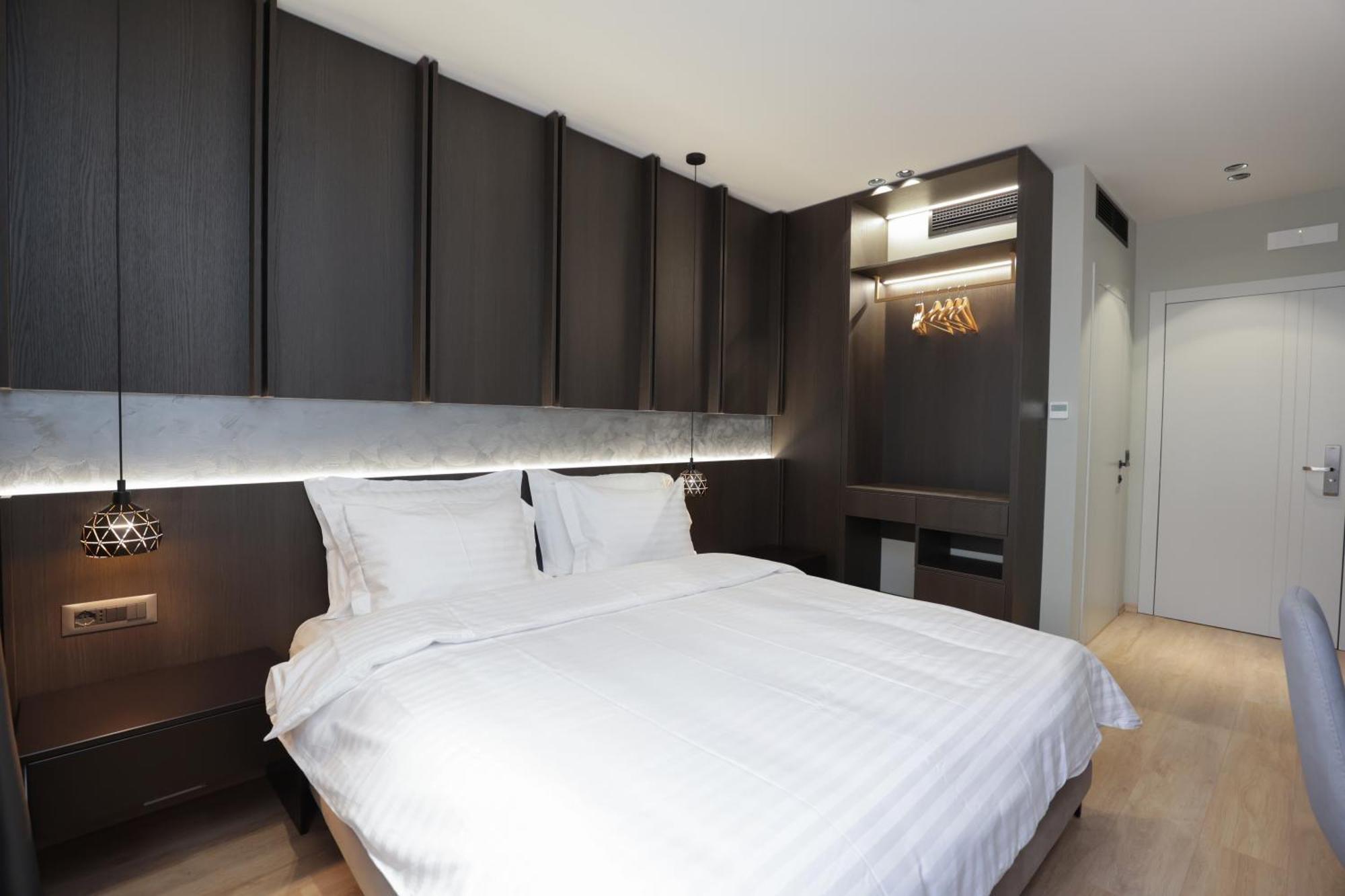 Gremmy Boutique Hotel ティラナ エクステリア 写真
