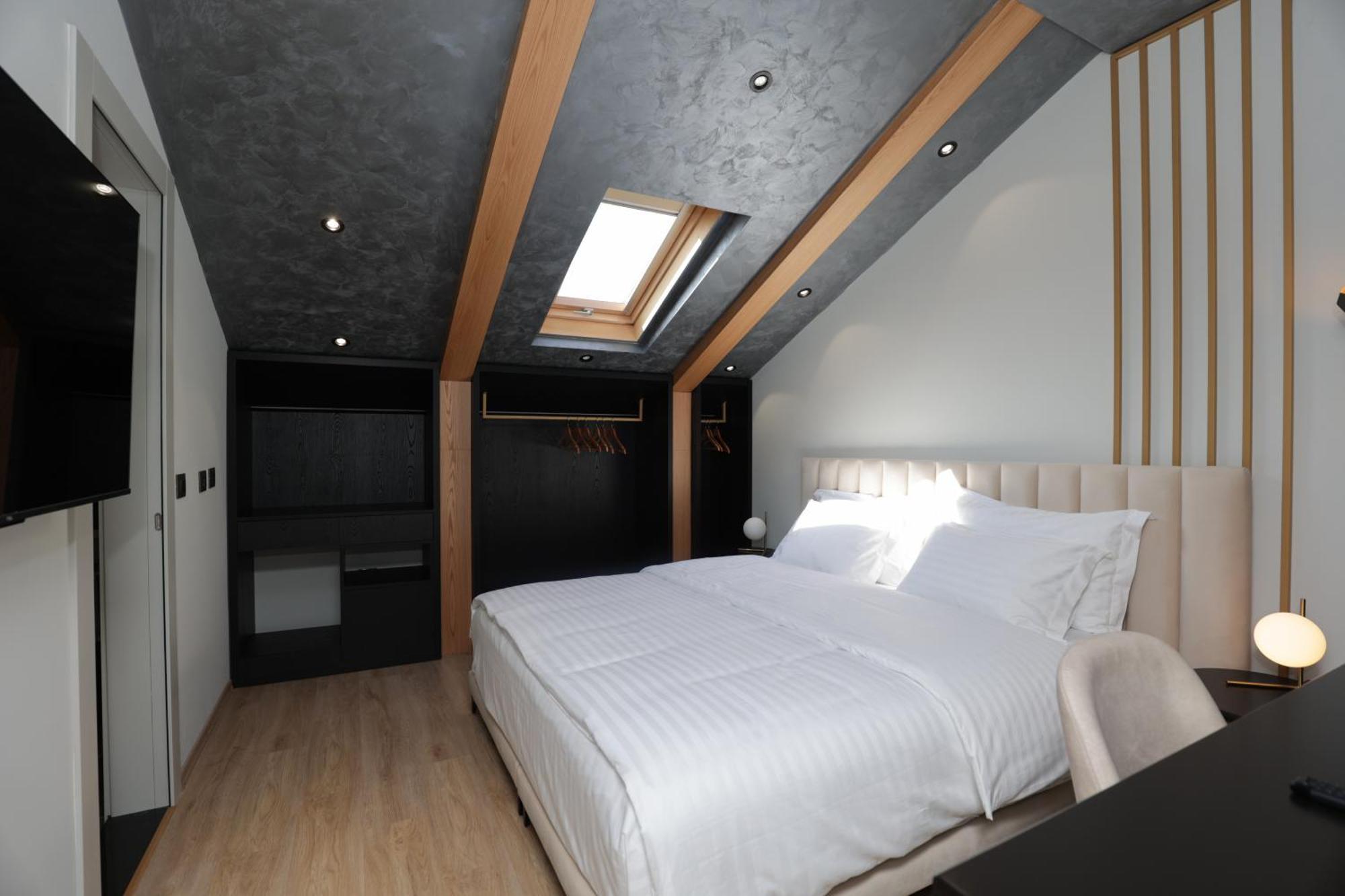 Gremmy Boutique Hotel ティラナ エクステリア 写真
