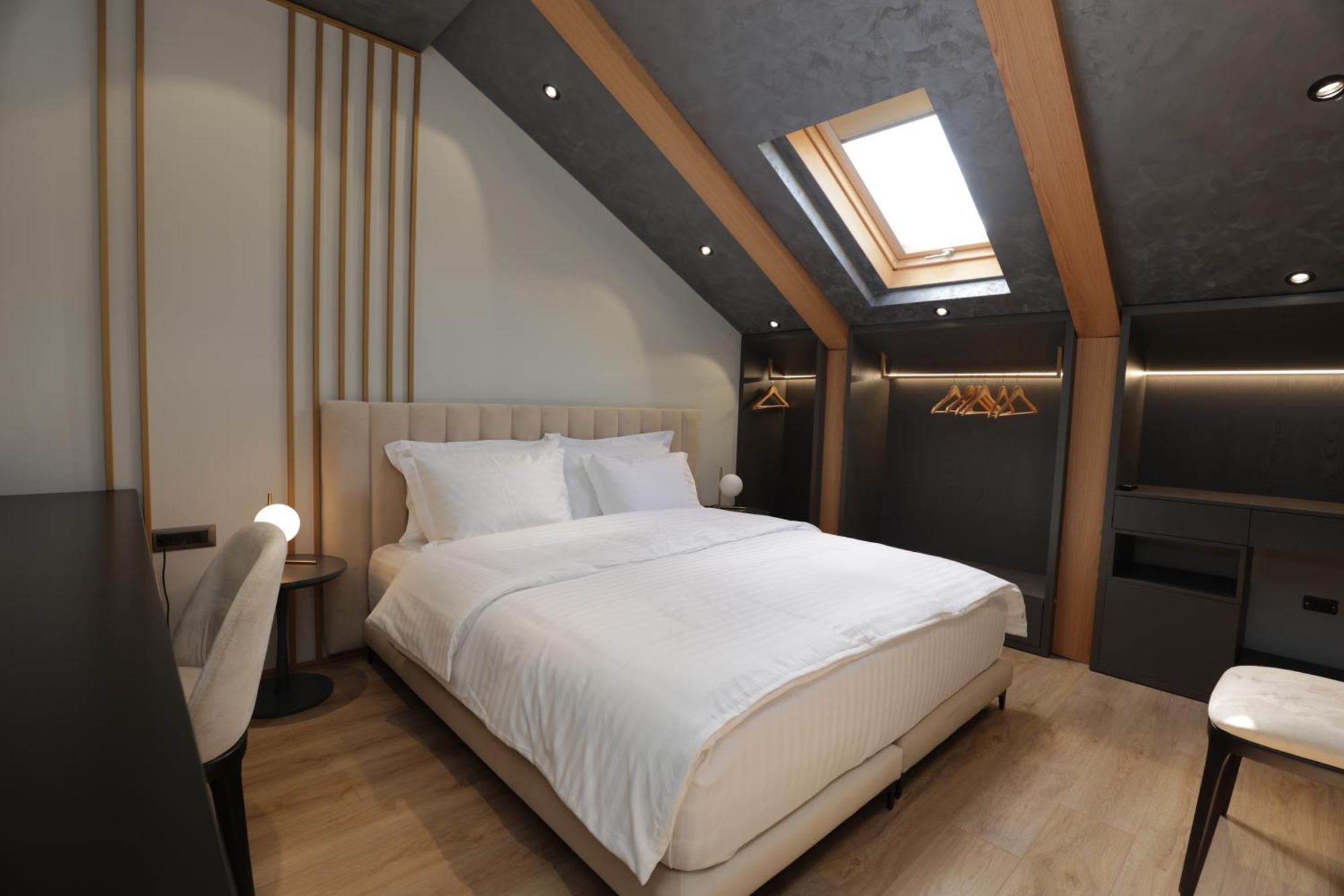 Gremmy Boutique Hotel ティラナ エクステリア 写真