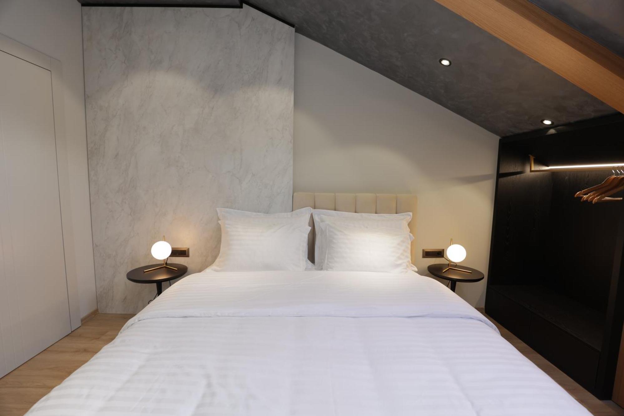 Gremmy Boutique Hotel ティラナ エクステリア 写真