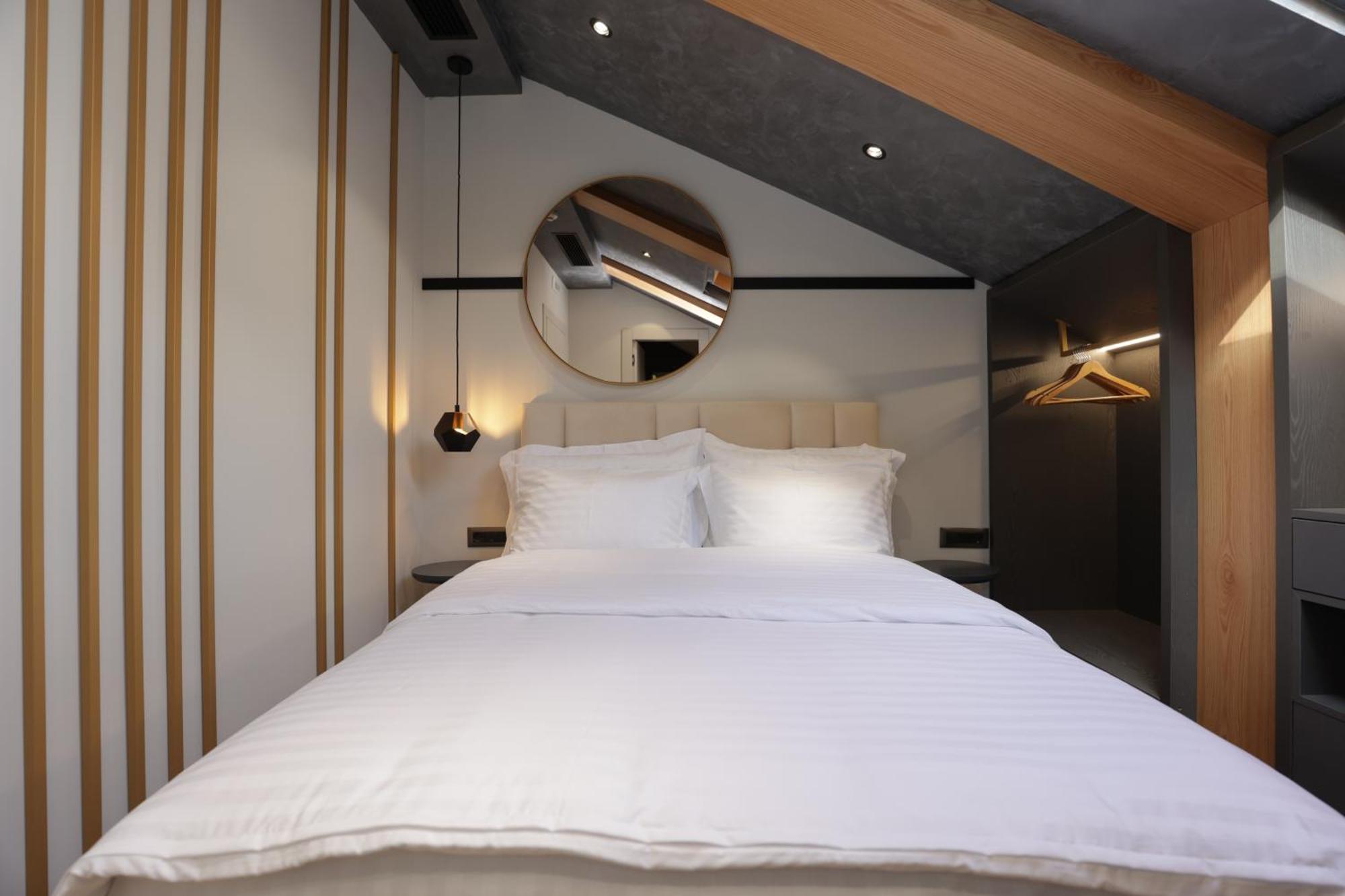 Gremmy Boutique Hotel ティラナ エクステリア 写真